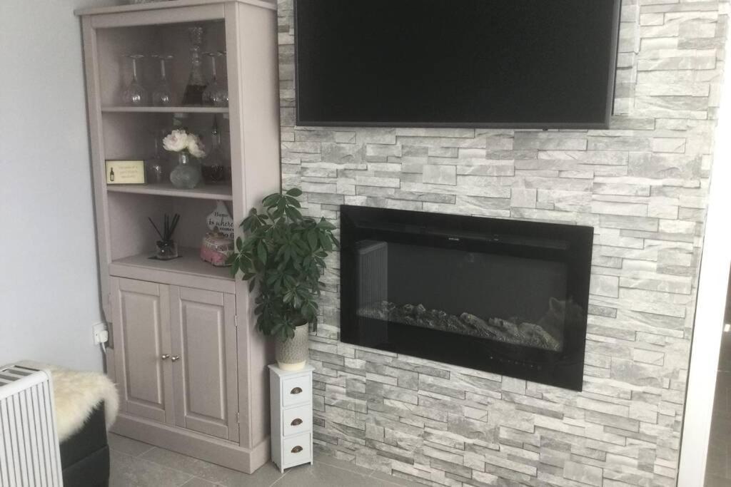 Leafy Lytham Central Lovely Ground Floor 1 Bedroom Apartment With Private Garden In Lytham Dog Friendly Литам-Сент-Эннс Экстерьер фото