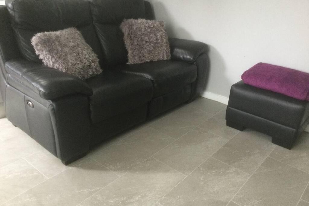 Leafy Lytham Central Lovely Ground Floor 1 Bedroom Apartment With Private Garden In Lytham Dog Friendly Литам-Сент-Эннс Экстерьер фото